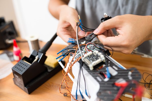 How to Use Drones for Real-Time Construction Monitoring in Large-Scale Real Estate Projects?